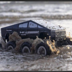 8WD Amphibious RC Car 2.4G Waterproof Off-Road Vehicle Electric Pickup Summer Toy -Children Toys Sale 8WD Amphibious RC Car Waterproof 2