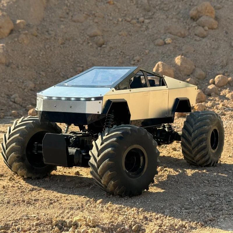 1/8 Remote Control Car 4WD Pickup Climbing Car 2.4G Alloy Off-road Vehicle 2 1/8 Remote Control Car 4WD Pickup Climbing Car 2.4G Alloy Off-road Vehicle - Image 2