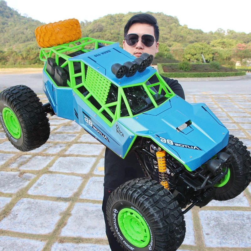 1/8 Remote Control Car 2.4G Alloy Climbing Car 4WD Off-road Vehicle For Kids 1 1/8 Remote Control Car 2.4G Alloy Climbing Car 4WD Off-road Vehicle For Kids