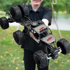 2.4G Remote Control Car 4WD Off-road Vehicle Alloy Electric High-speed Climbing Car -Children Toys Sale main 11 bab0d1cc ac30 48e1 bc8a 14e98d404ecc